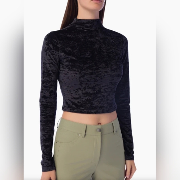 5 For $25✨Bozzolo Womens Medium Velvet Velour Black Longsleeved Soft Cropped Top - Picture 3 of 11